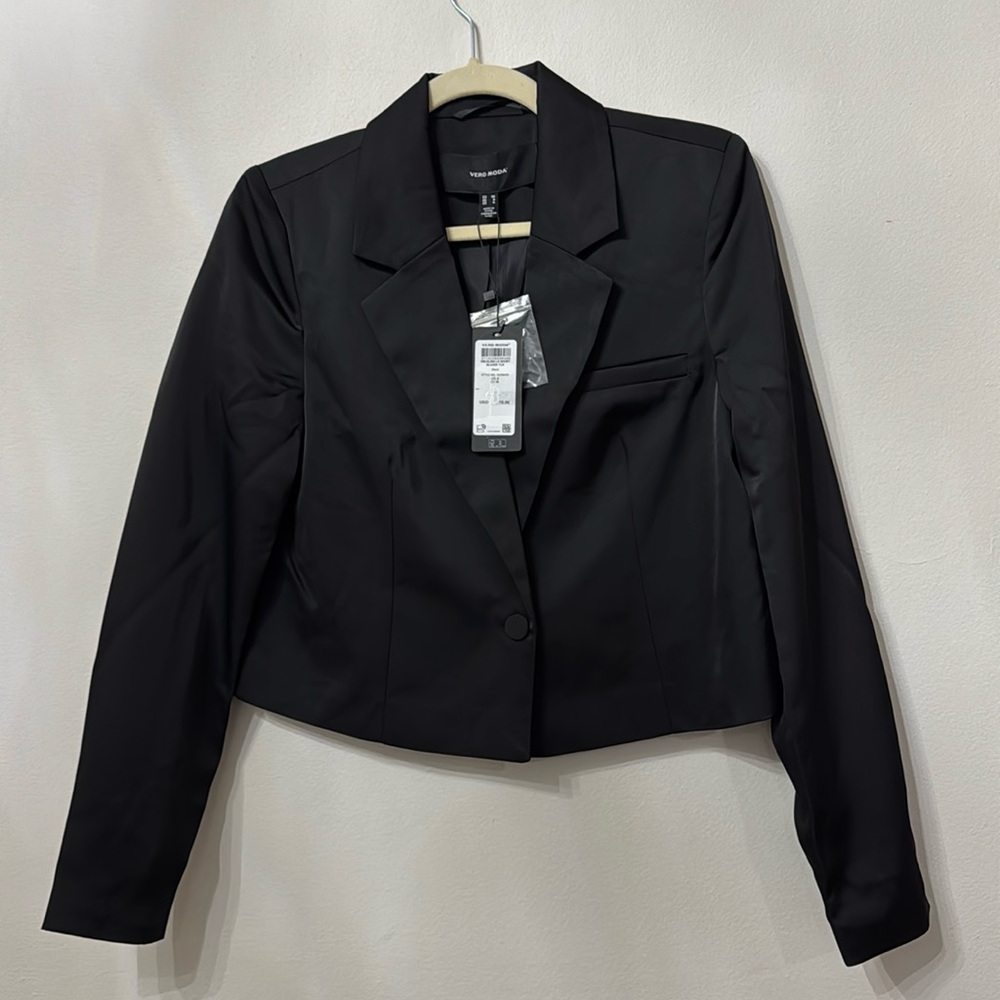 NWT Vero Moda Calina Short Blazer
